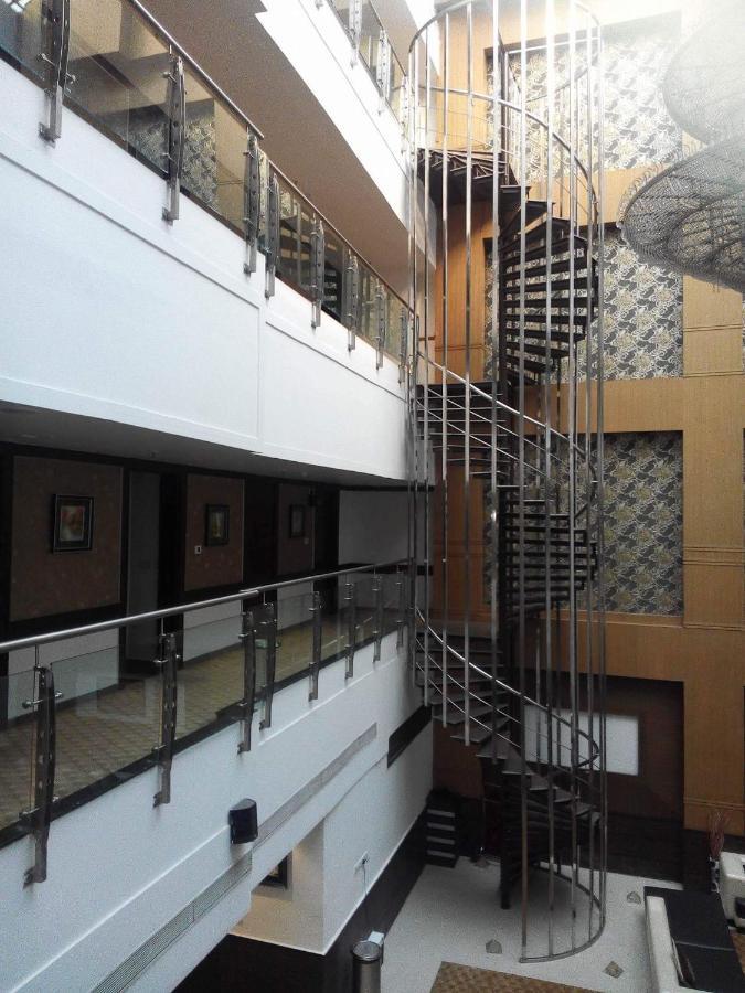 Hotel Pitrashish Pride Igi Intl Airport Delhi Bagian luar foto