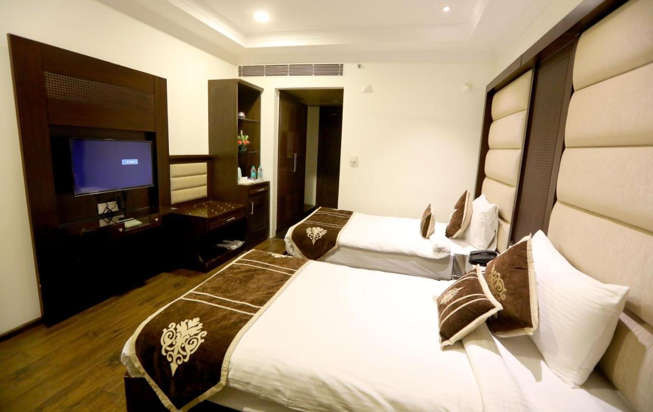 Hotel Pitrashish Pride Igi Intl Airport Delhi Bagian luar foto