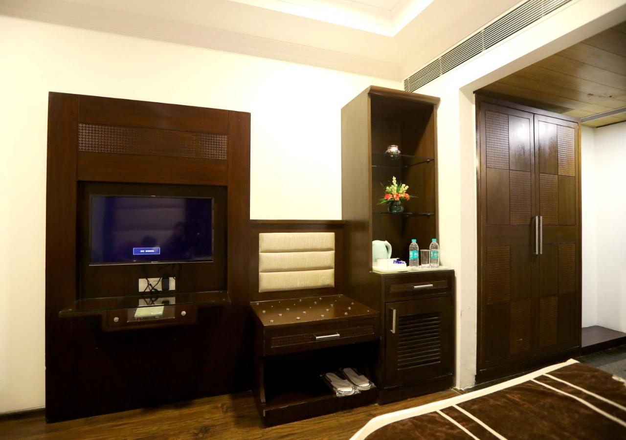 Hotel Pitrashish Pride Igi Intl Airport Delhi Bagian luar foto