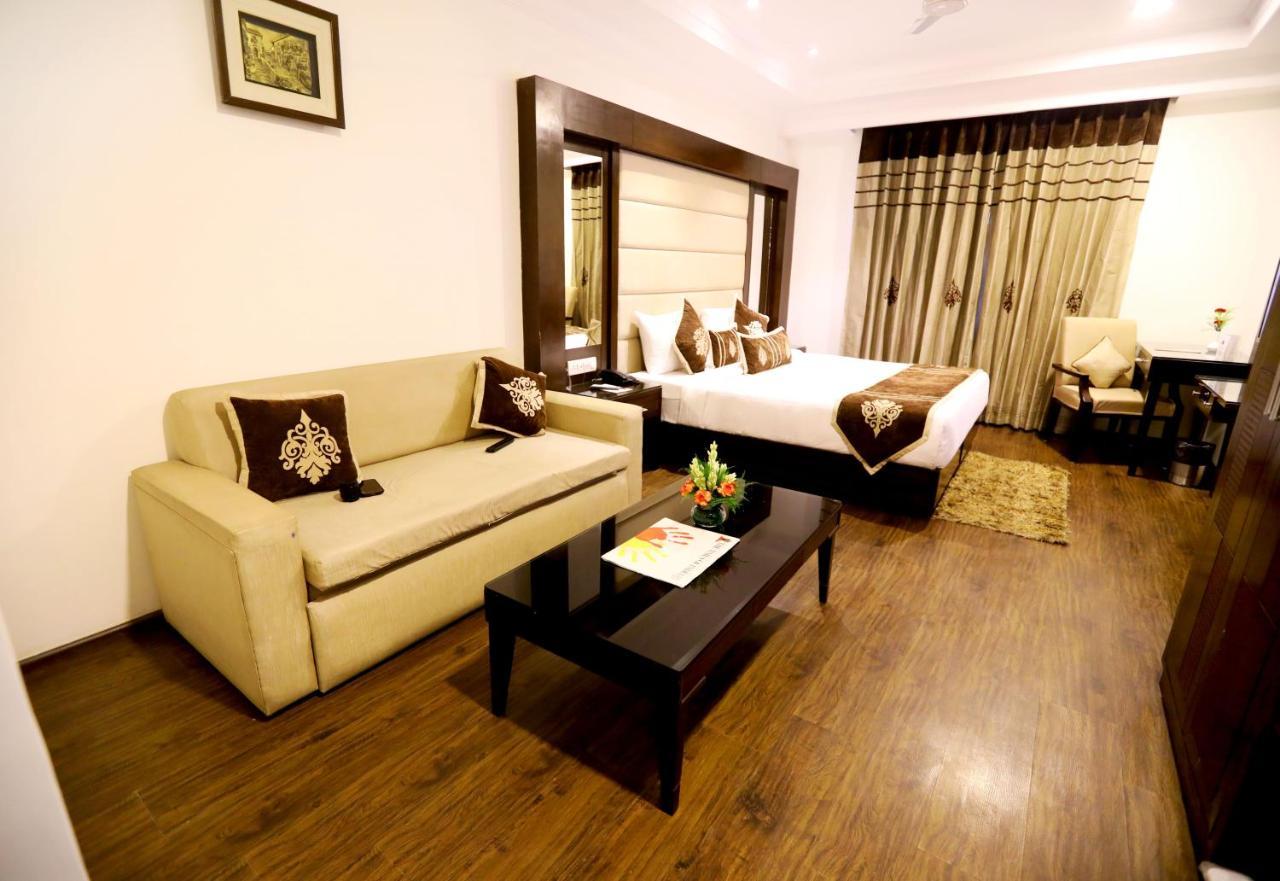 Hotel Pitrashish Pride Igi Intl Airport Delhi Bagian luar foto
