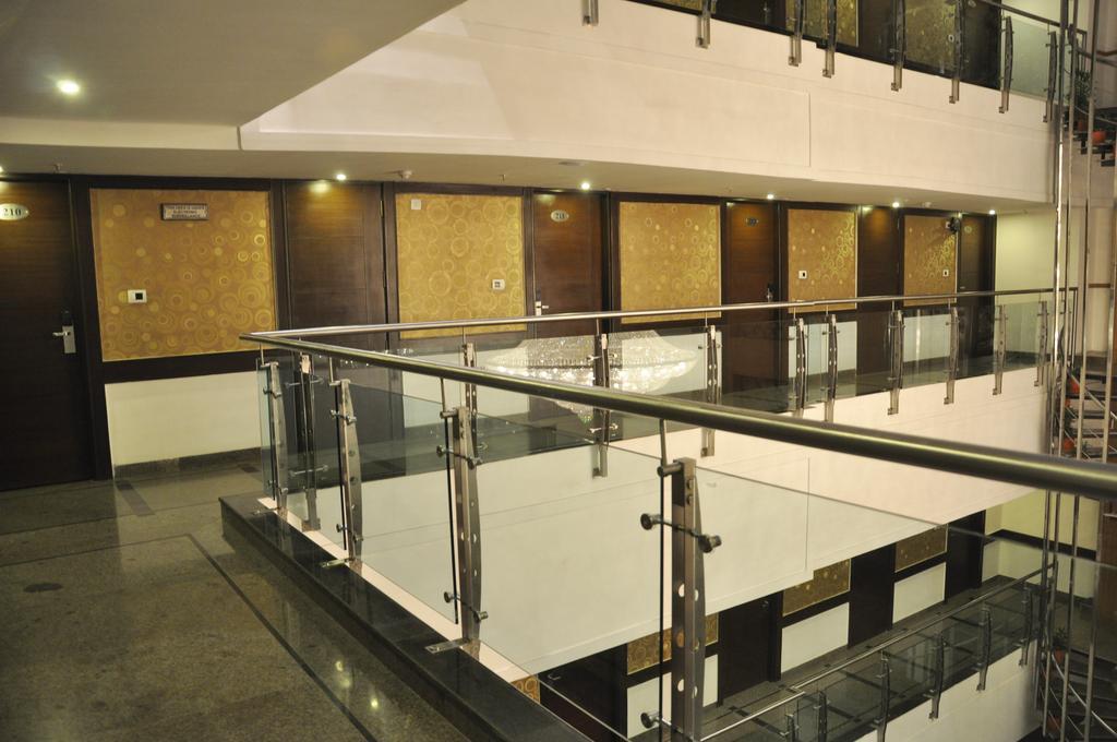 Hotel Pitrashish Pride Igi Intl Airport Delhi Bagian luar foto